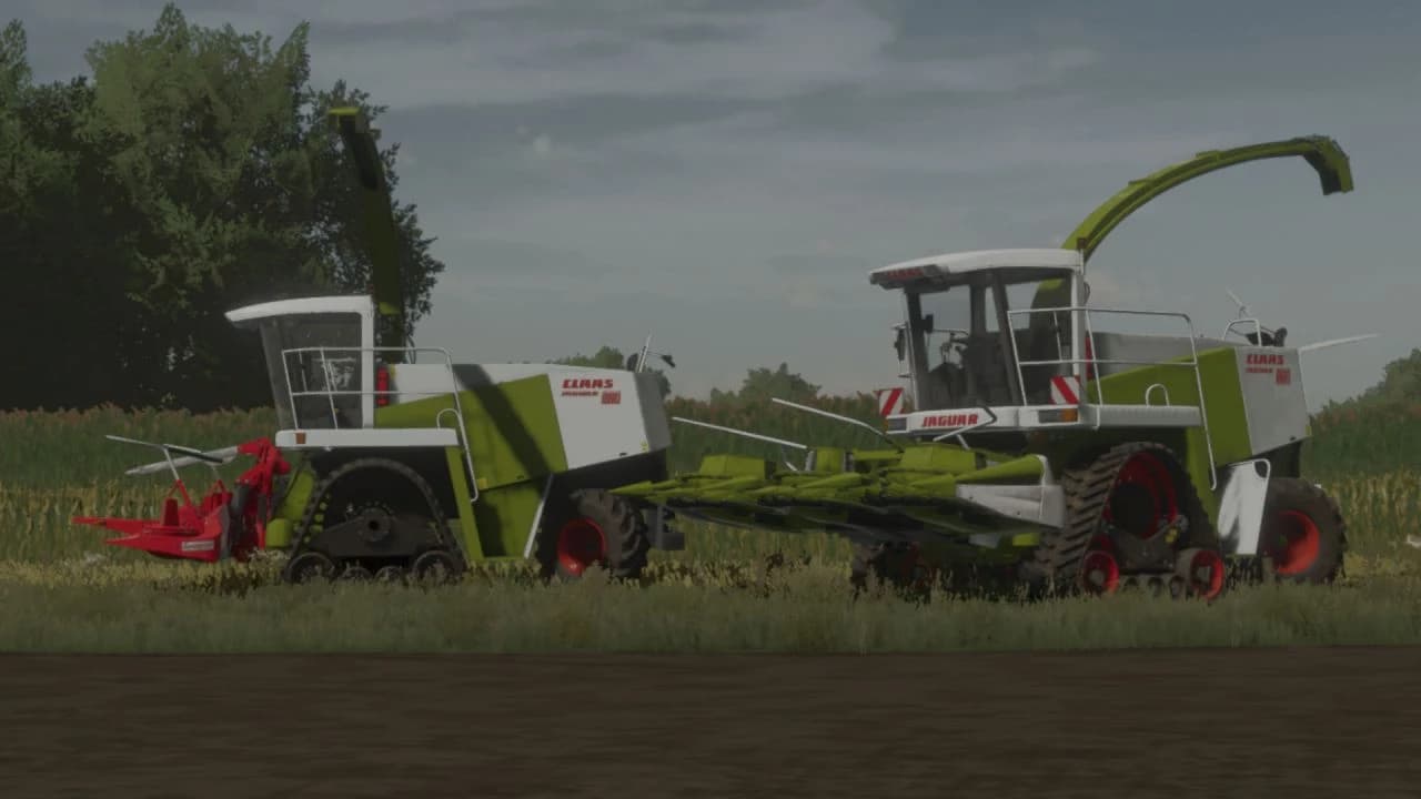 CLAAS JAGUAR 800 TRACKED 4