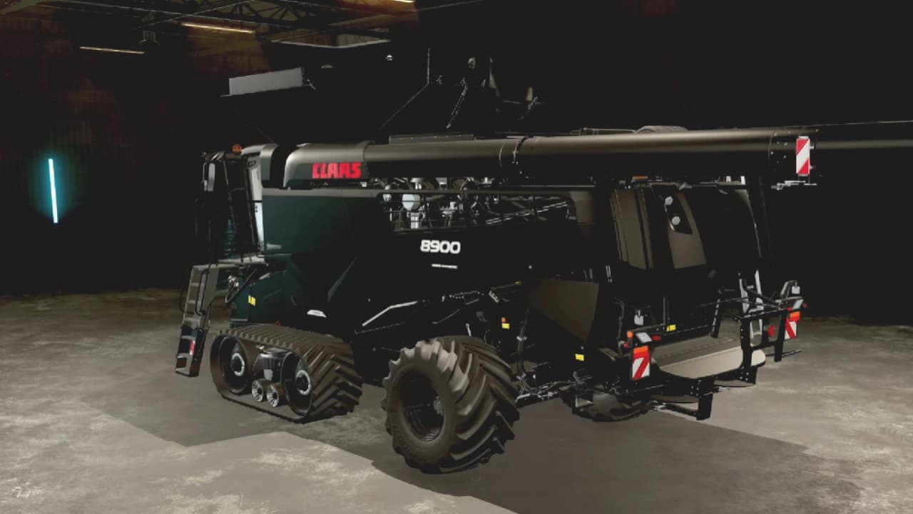 CLAAS LEXION 8900