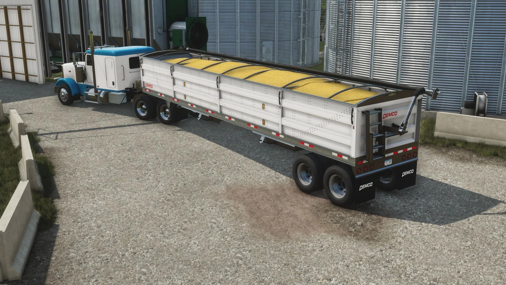 DEMCO 42FT TRAILER 5