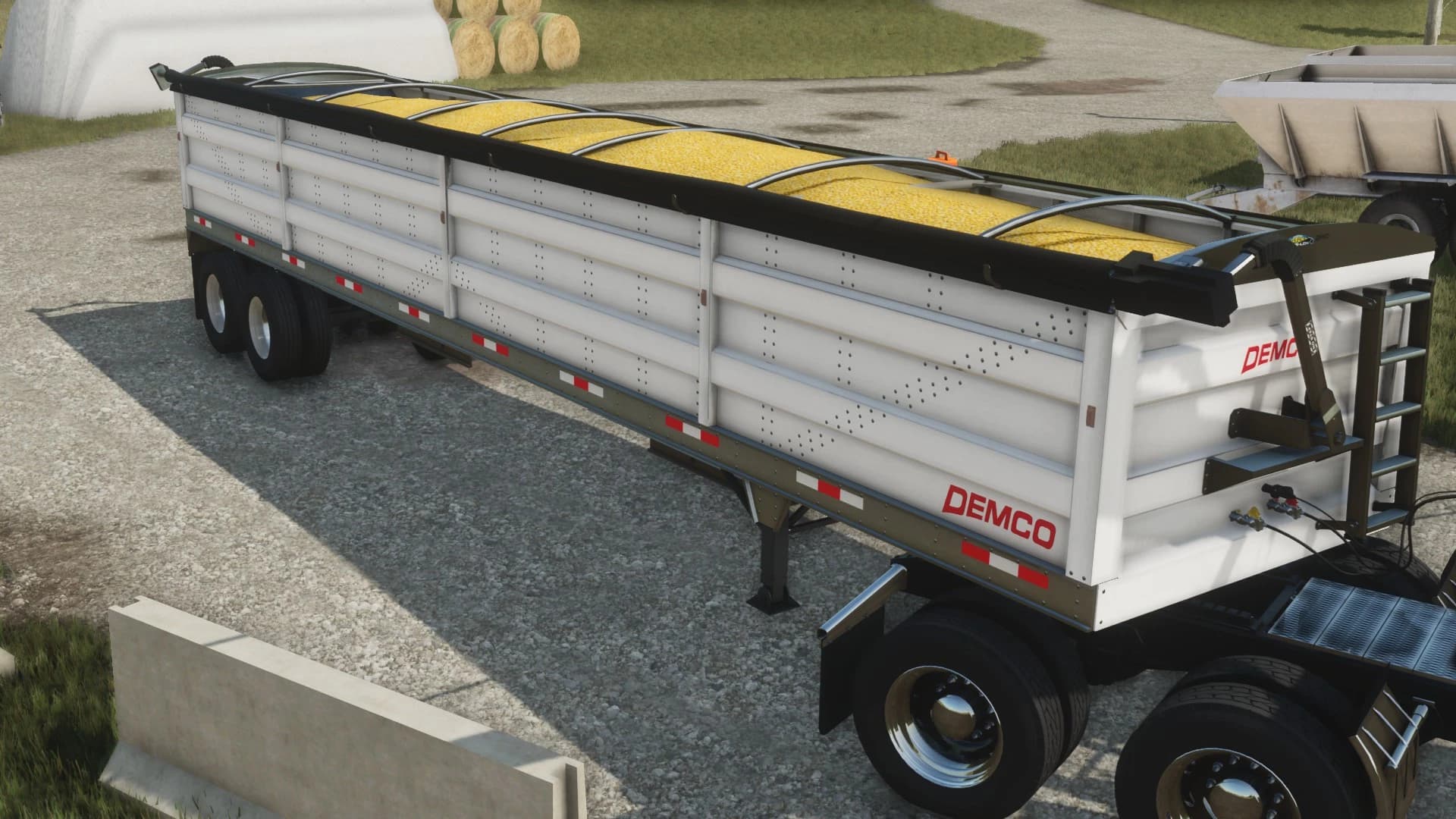 DEMCO 42FT TRAILER 2