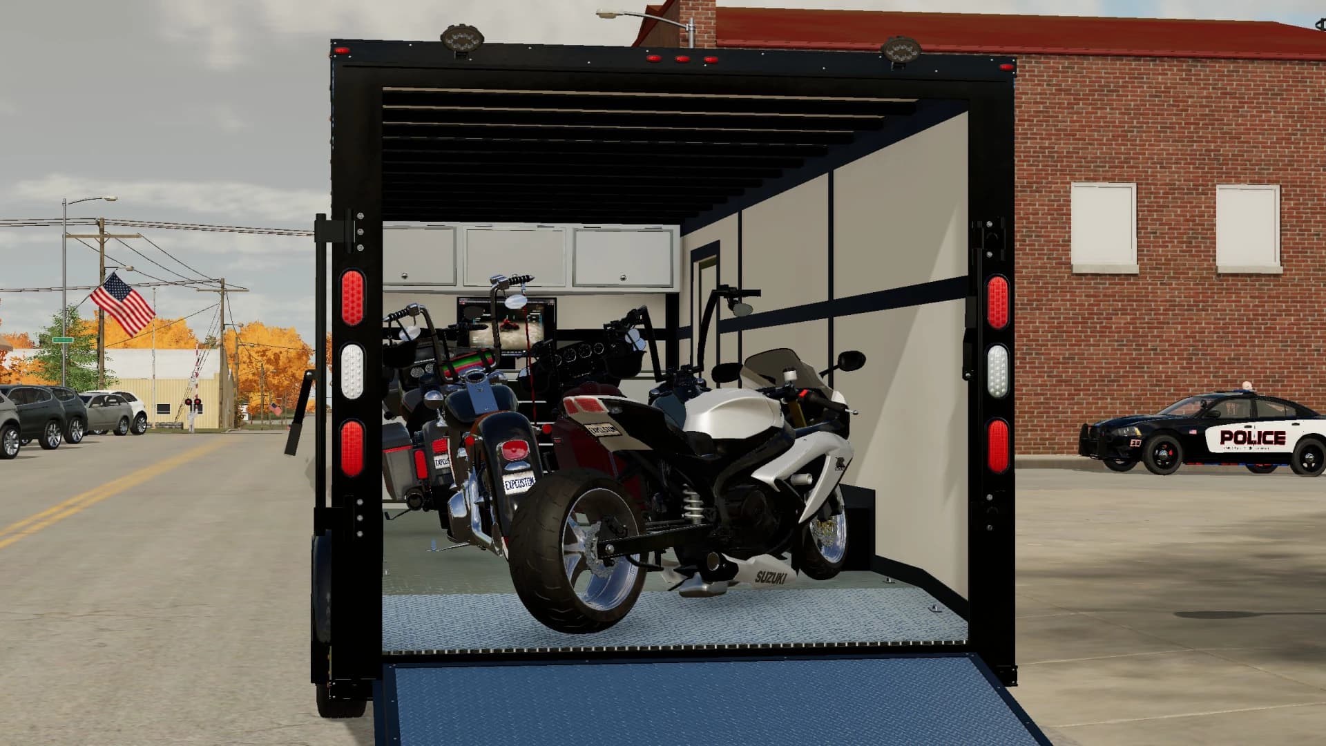 ENCLOSED TRAILER 4