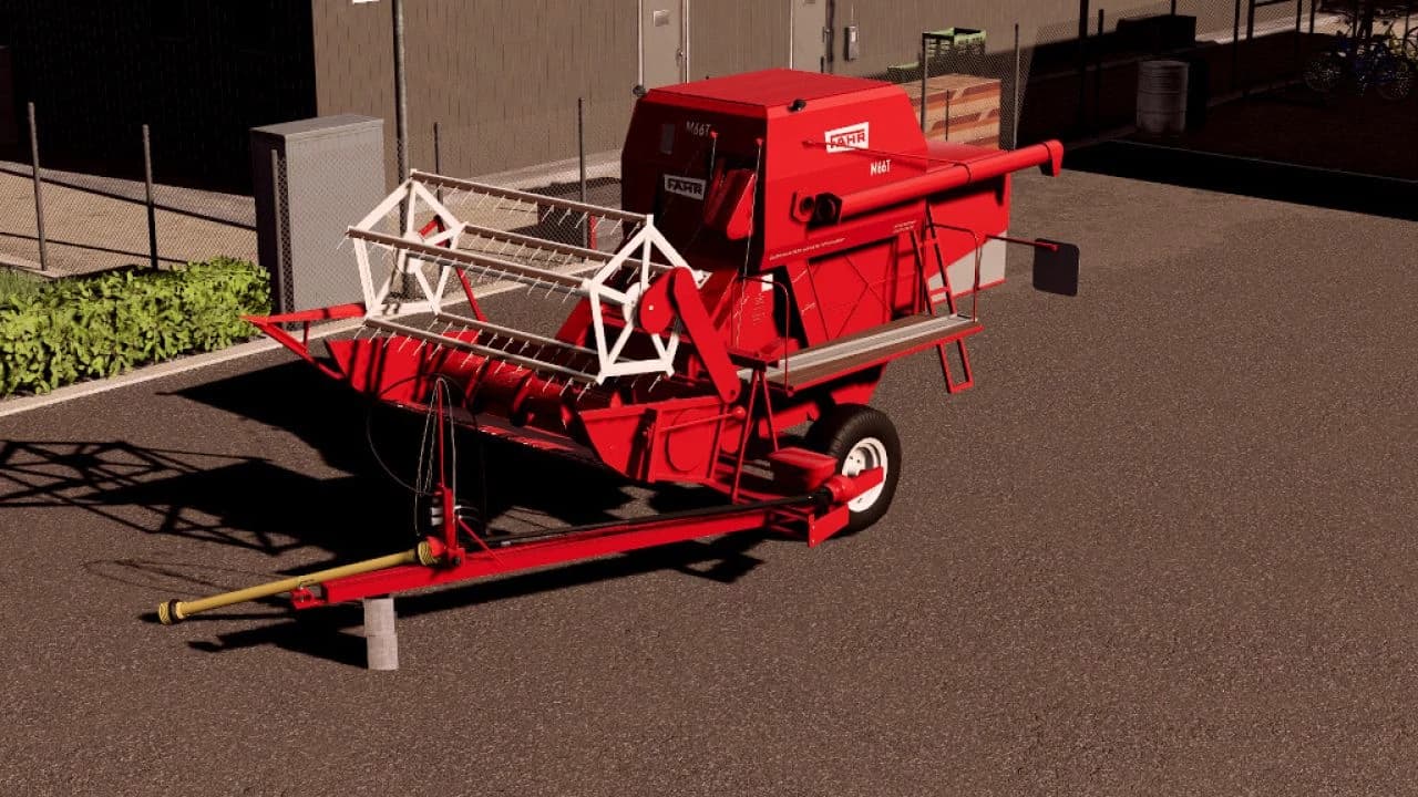 FAHR M66T TRAILED COMBINE