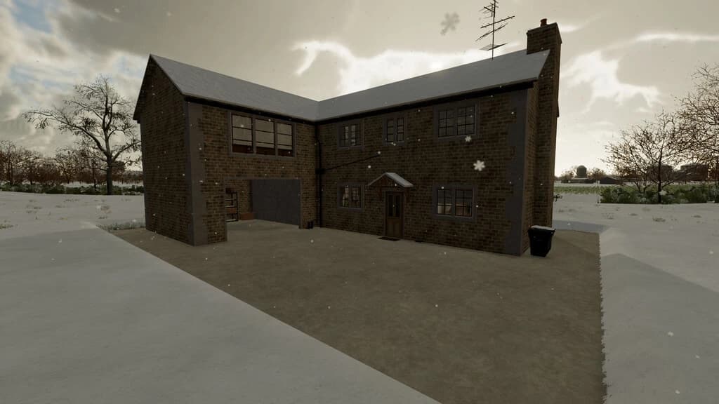 FARMHOUSE WITH GARAGE 2
