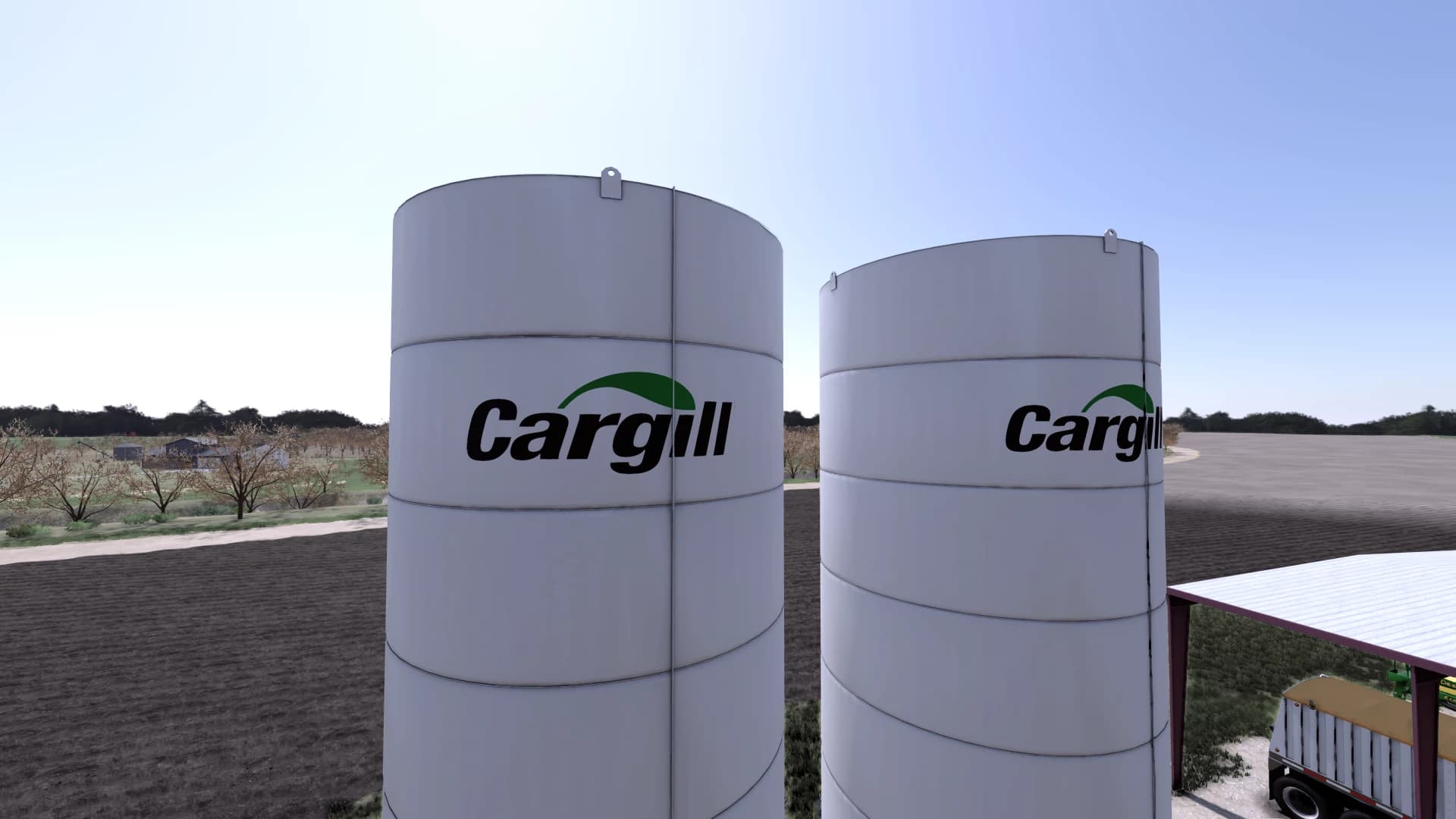 FERTILIZER TANKS