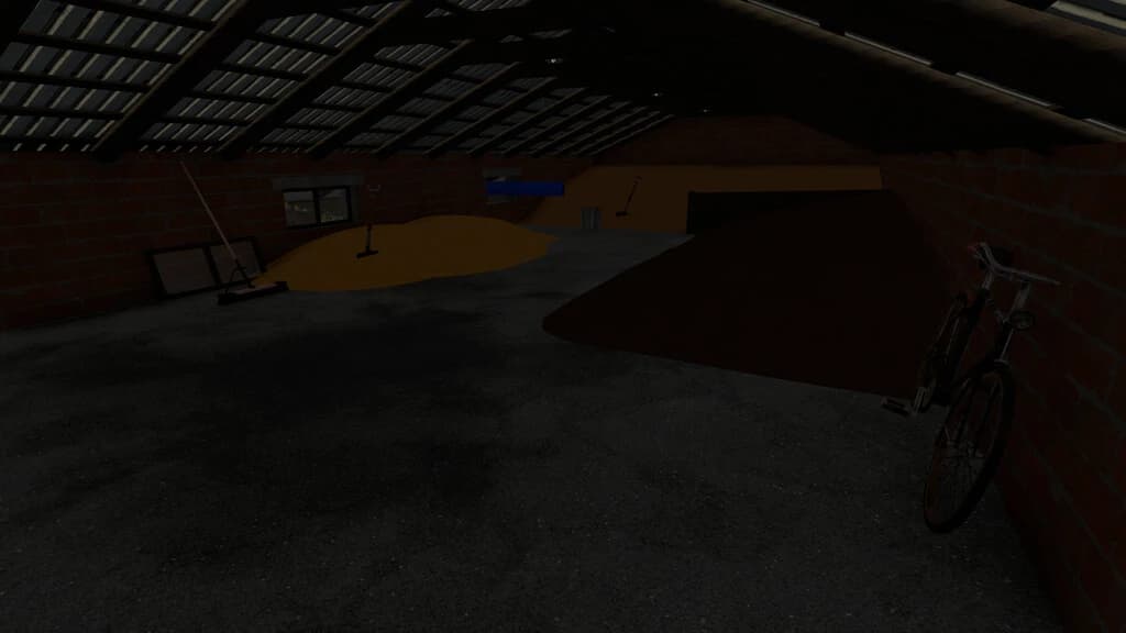 GARAGE WITH SILO 4