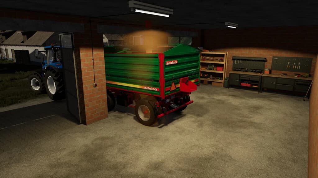 GARAGE WITH SILO 3