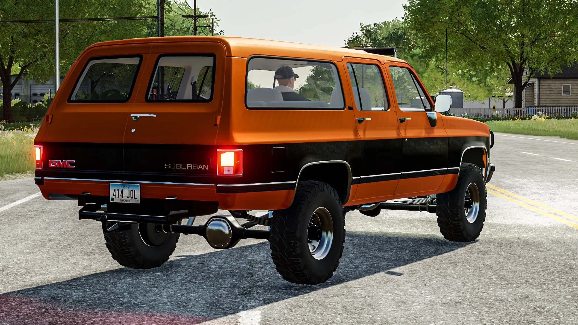 GMC SUBURBAN 2