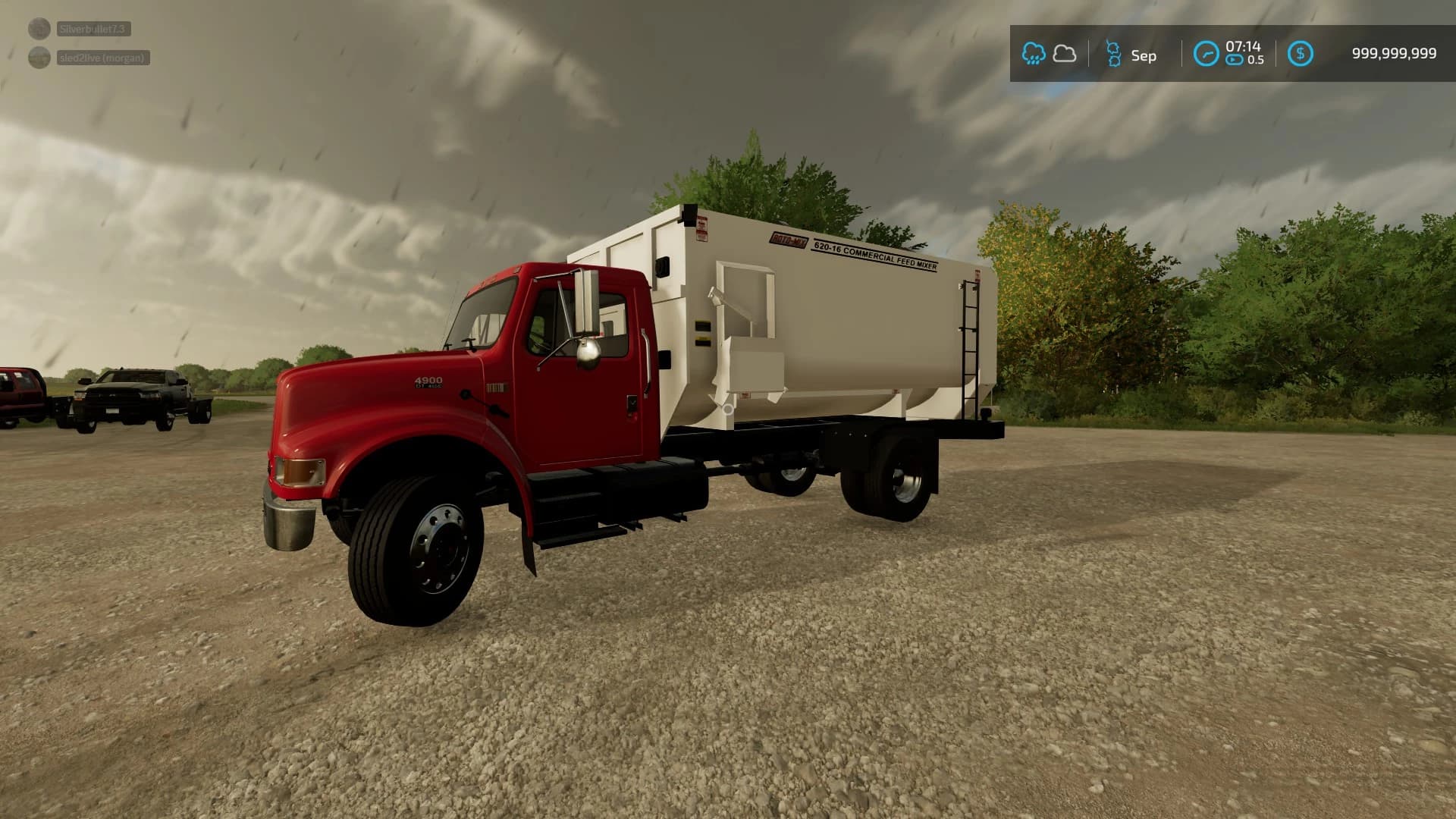International feed truck