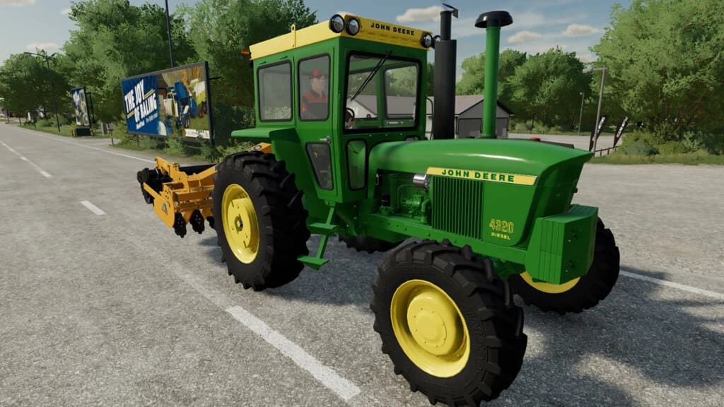 JOHN DEERE 4320 3