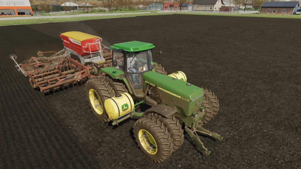 JOHN DEERE SADDLE TANKS 3