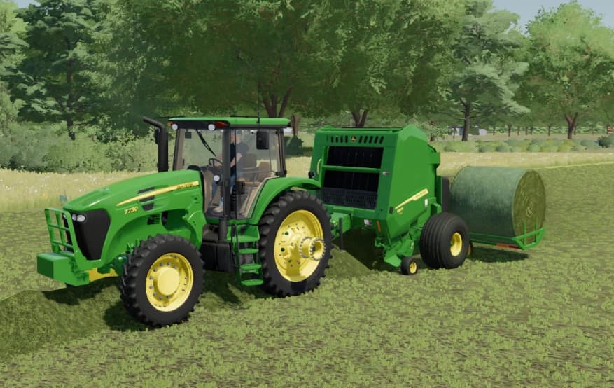 John Deere 561R + Accumulator