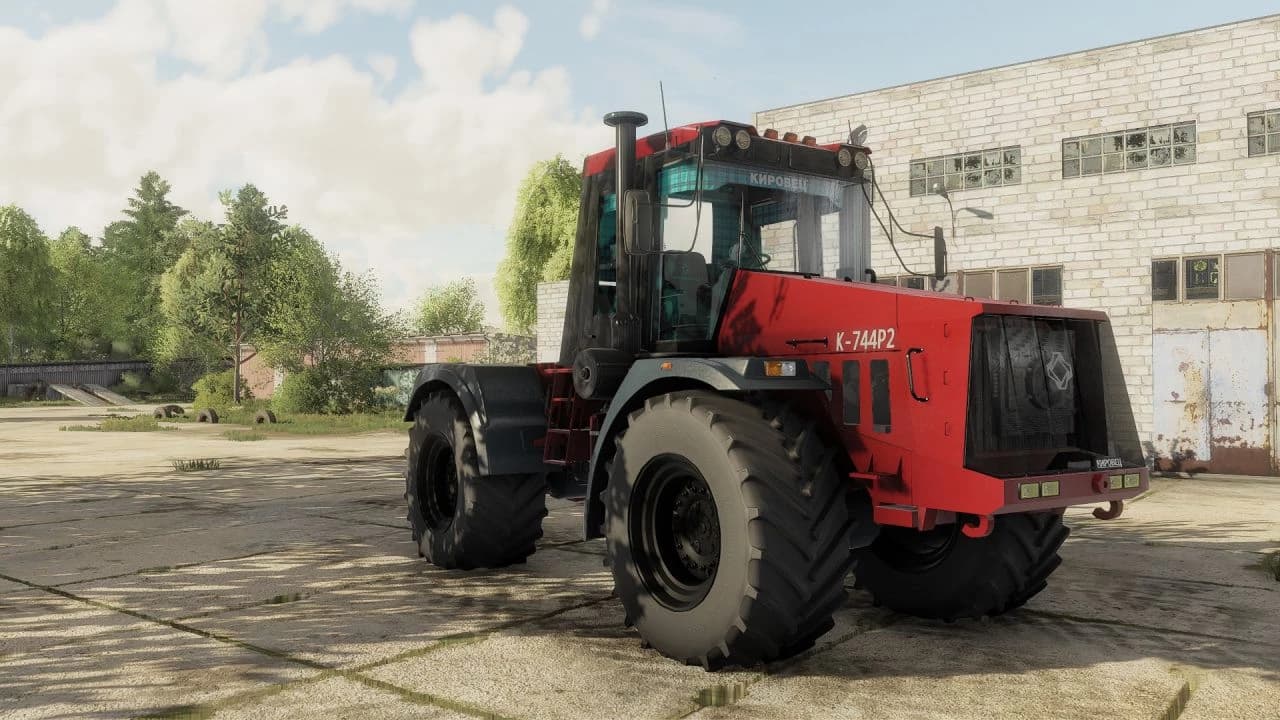 Kirovets K-744 R2 2
