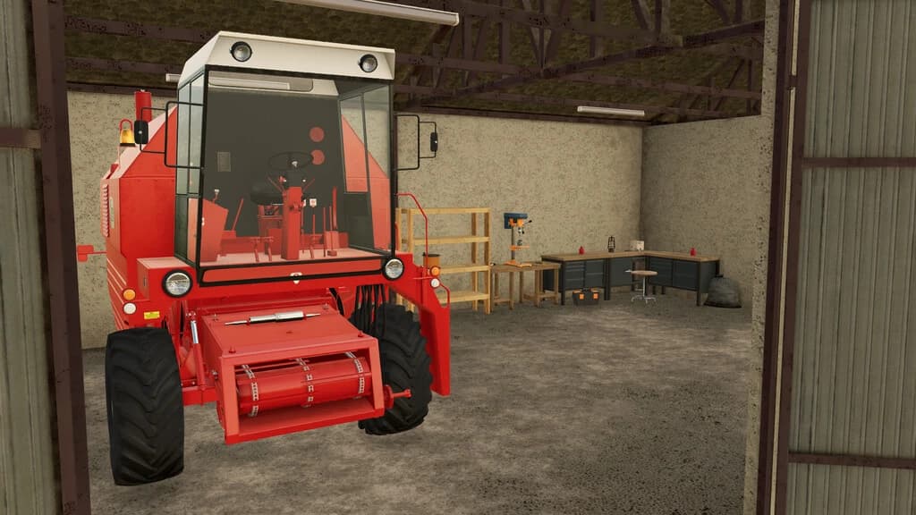 LARGE GARAGE 4