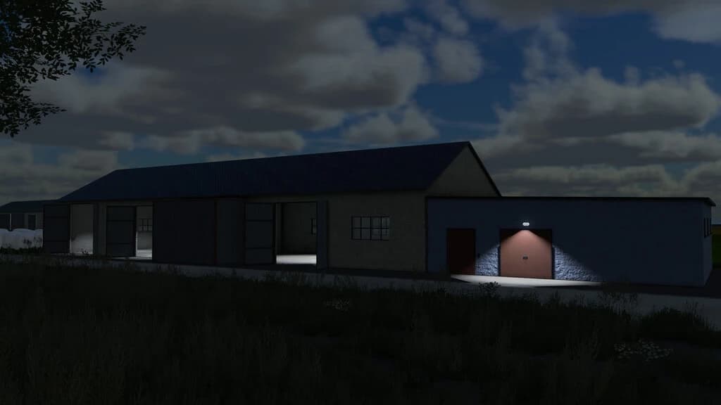 LARGE GARAGE