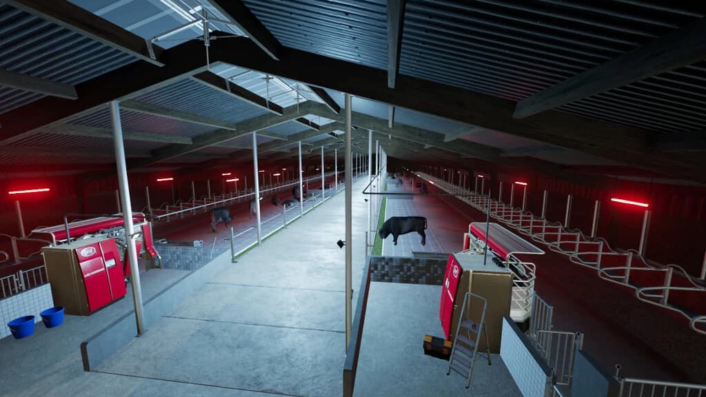 LARGE OLD BARN 4