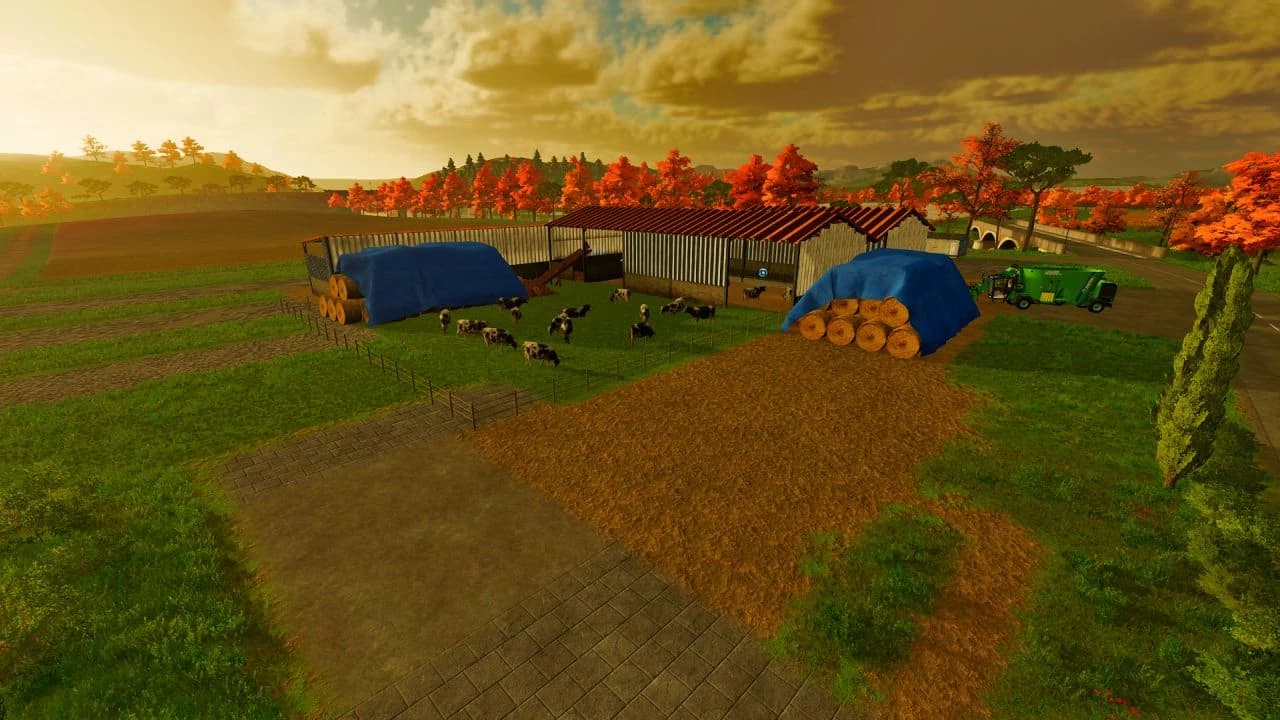 LARGE OLD STABLE 3