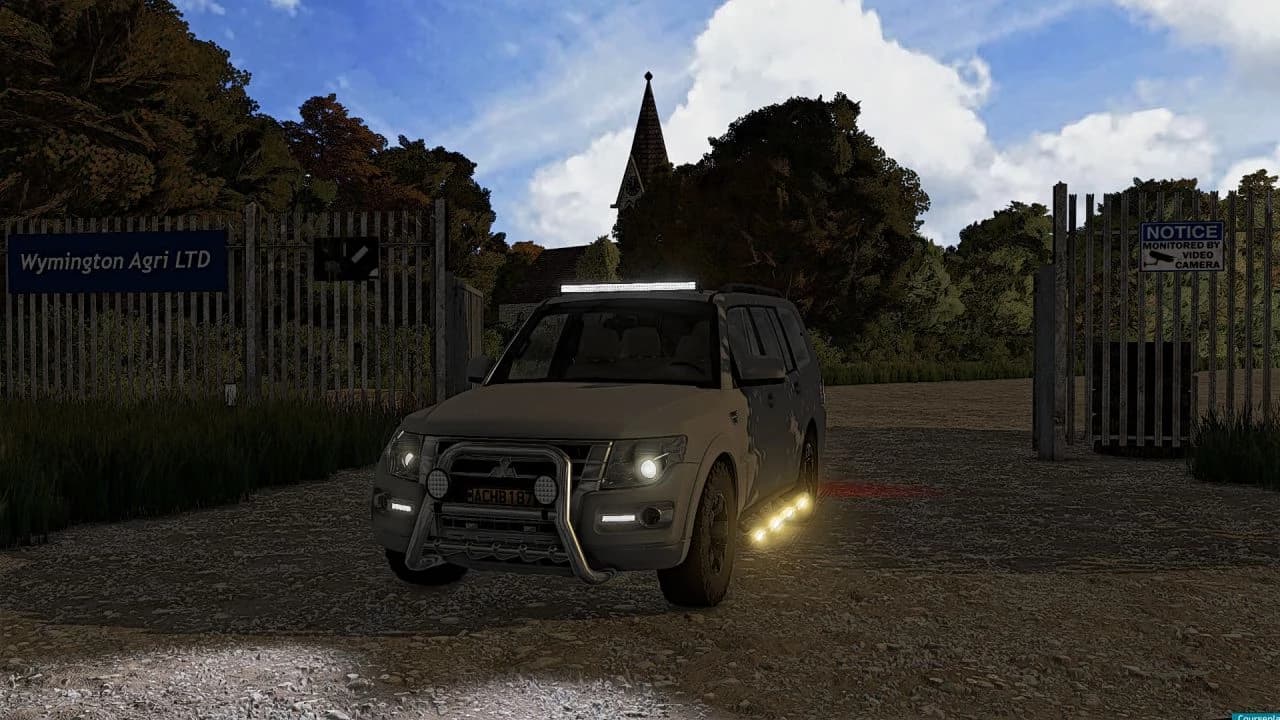 MITSUBISHI PAJERO 2015 3