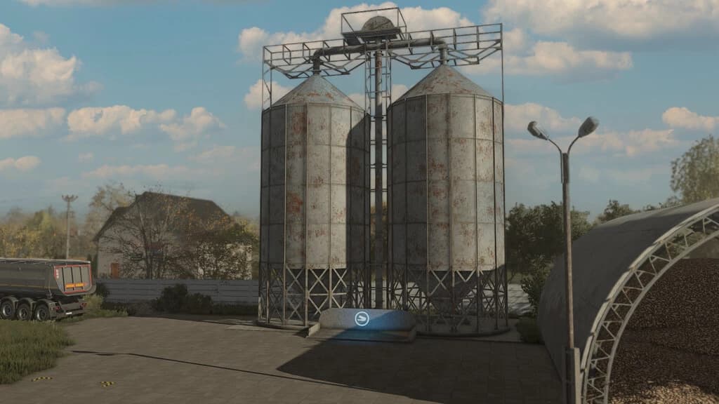OLD GRAIN SILO 4
