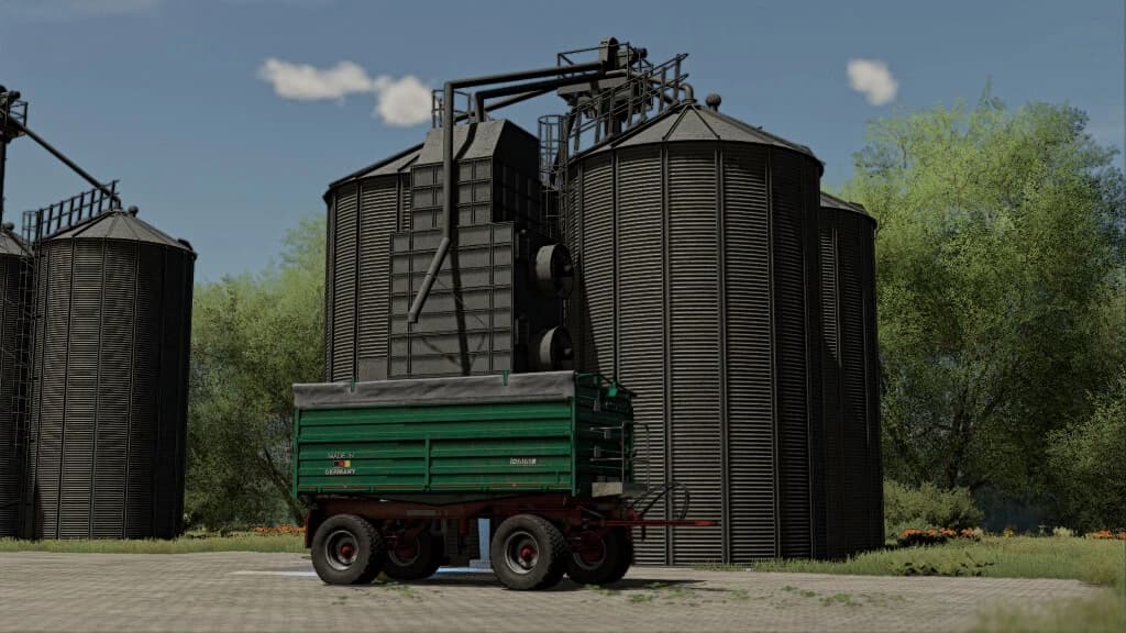OLD SILO BINS 4