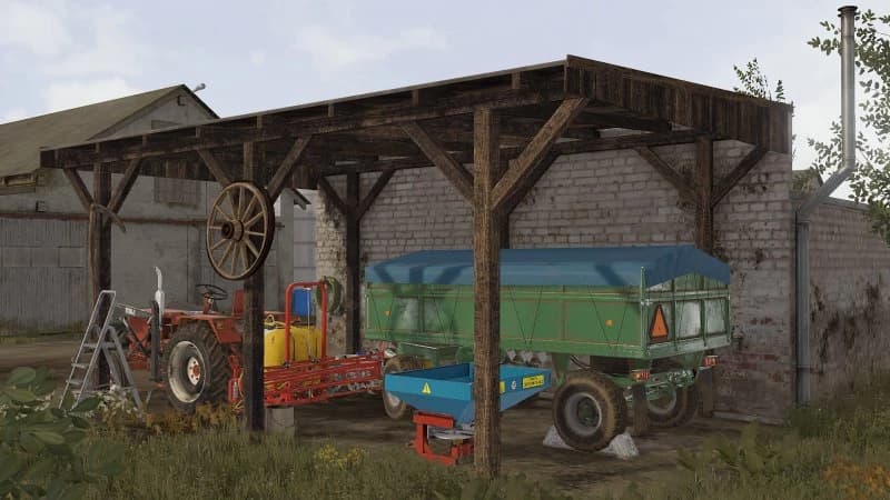 OLD SMALL GARAGE 3