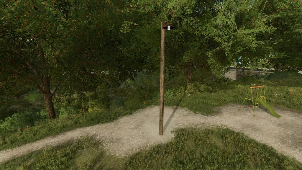 OLD WOODEN LIGHT POLL 3