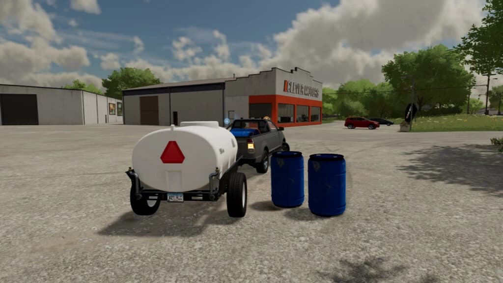 PLASTIC WATER/FERTILIZER BARRELS