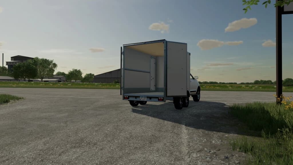 REFRIGERATED TRUCK 3