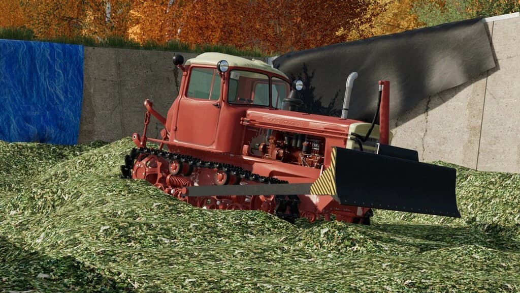 ROSTSELMASH DT-75 4