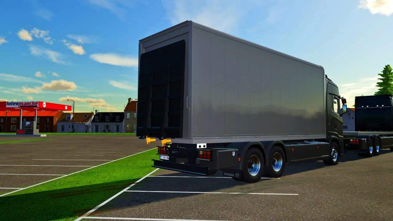 SCANIA S BOX WITH TAILGATE 2