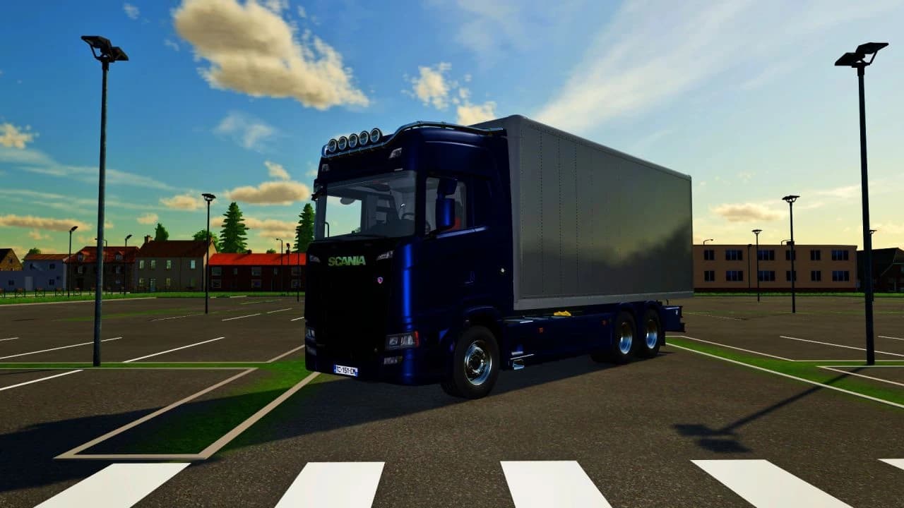 SCANIA S BOX WITH TAILGATE