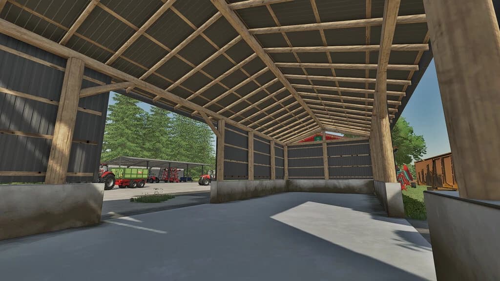 SHED WITH PASSAGE 5