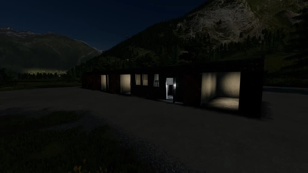 SMALL OLD GARAGE 3
