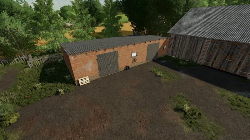 SMALL POLISH GARAGE 2