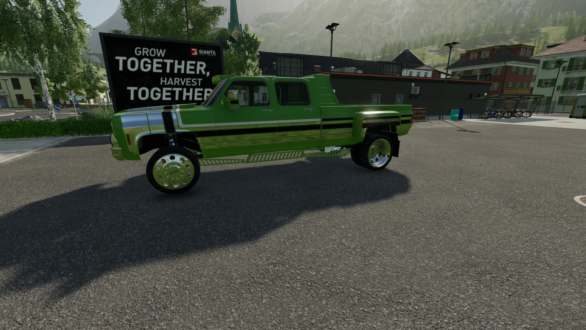 SQUAREBODY 4DOOR