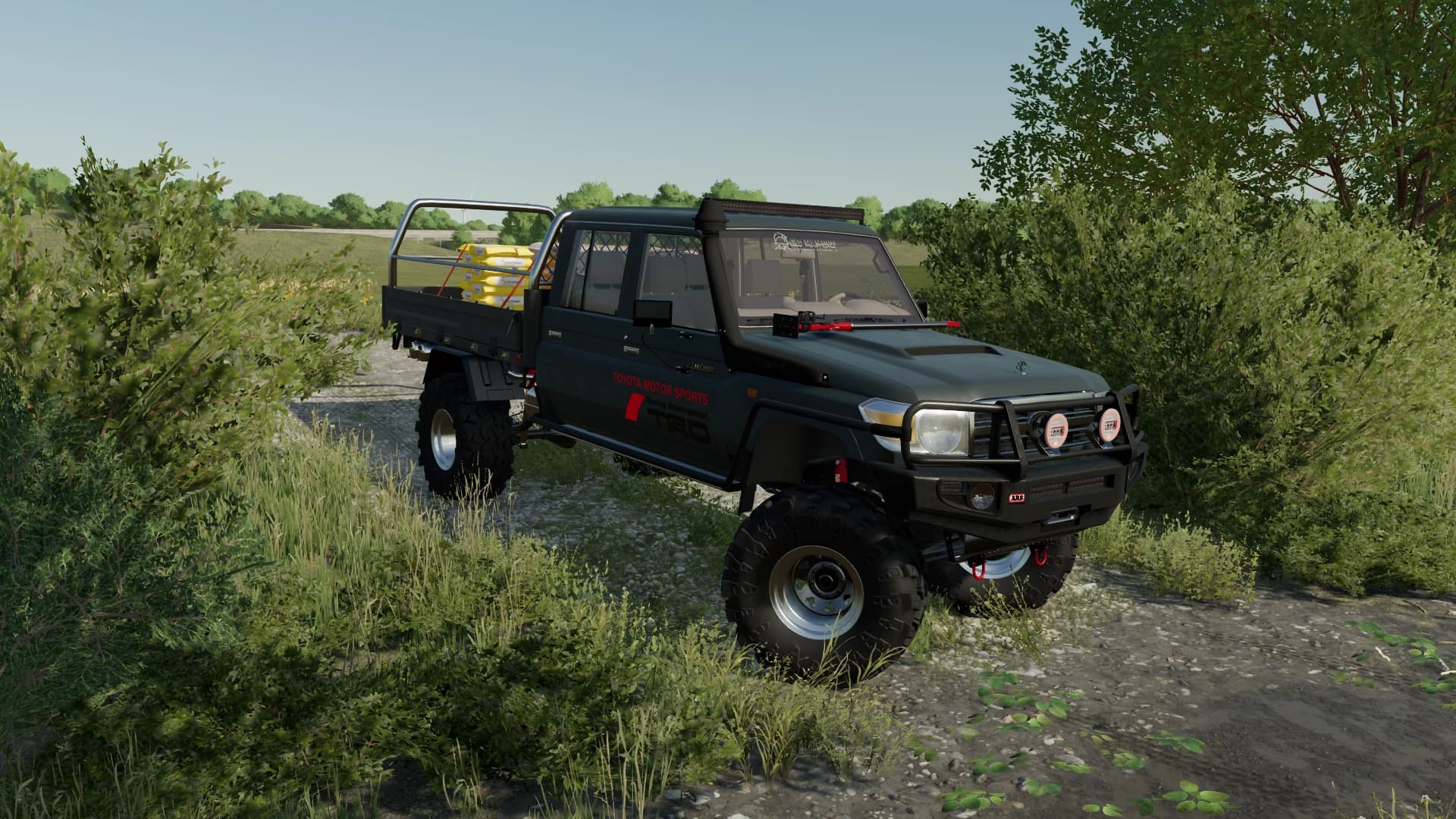 TOYOTA LAND CRUISER VDJ76 4