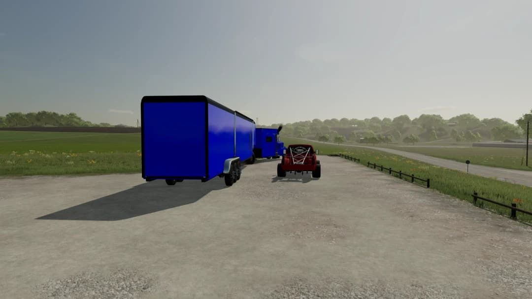 TRIAXLE ENCLOSED TRAILER