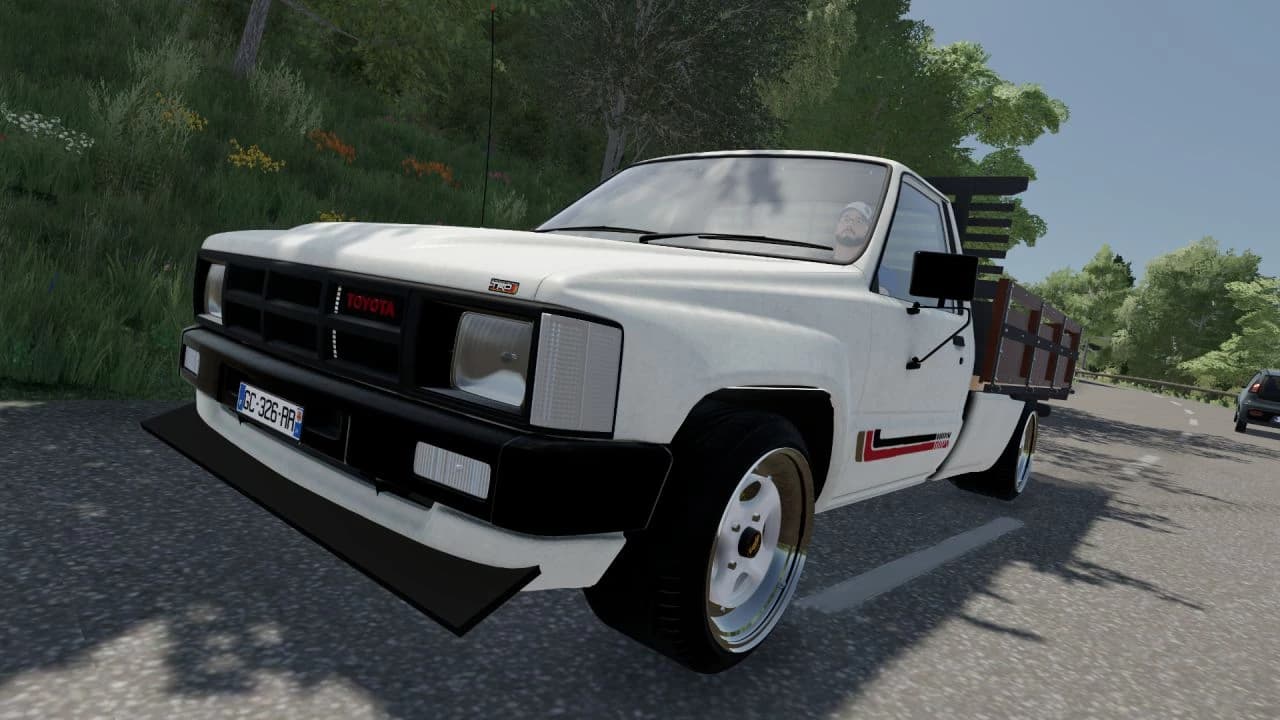 Toyota Hilux IV 2