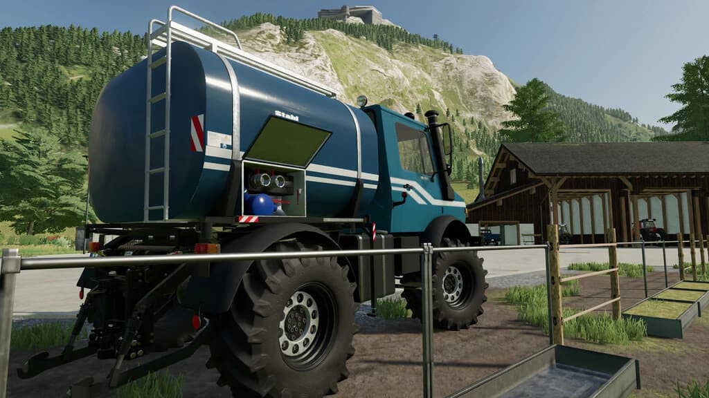 UNIMOG BUILD UP TANKS 4