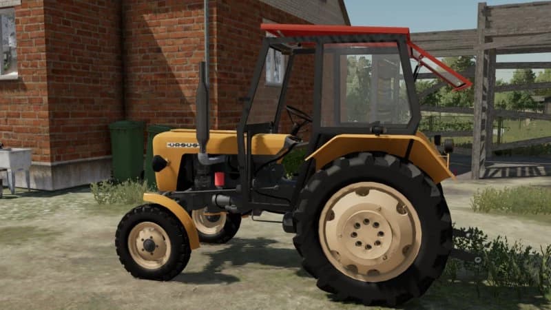 URSUS C-330 JAREKOGAREK 4