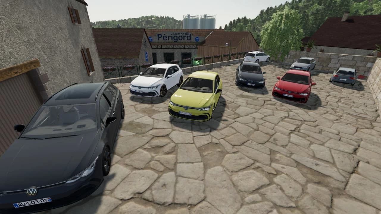 VOLKSWAGEN GOLF 8 R-LINE 2