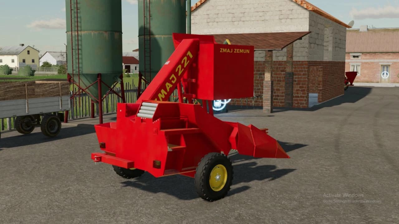 ZMAJ 221 CORN PICKER 2