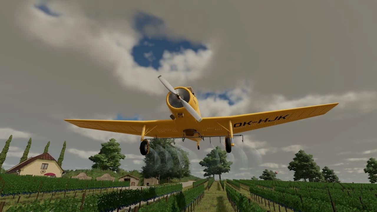 Zlín Z-37 Čmelák 4