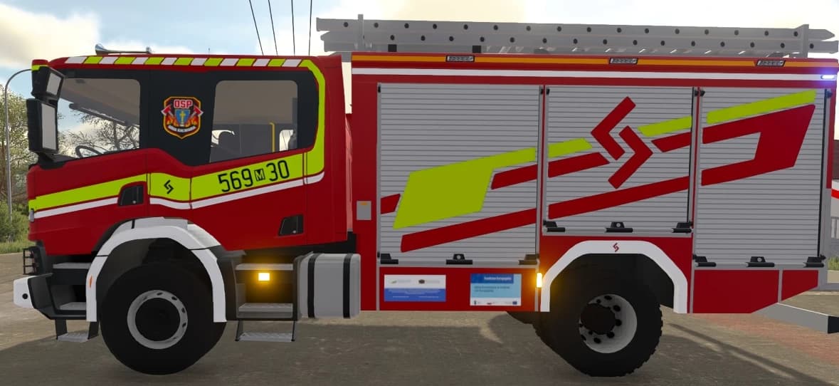Scania z OSP Góra Kalwaria