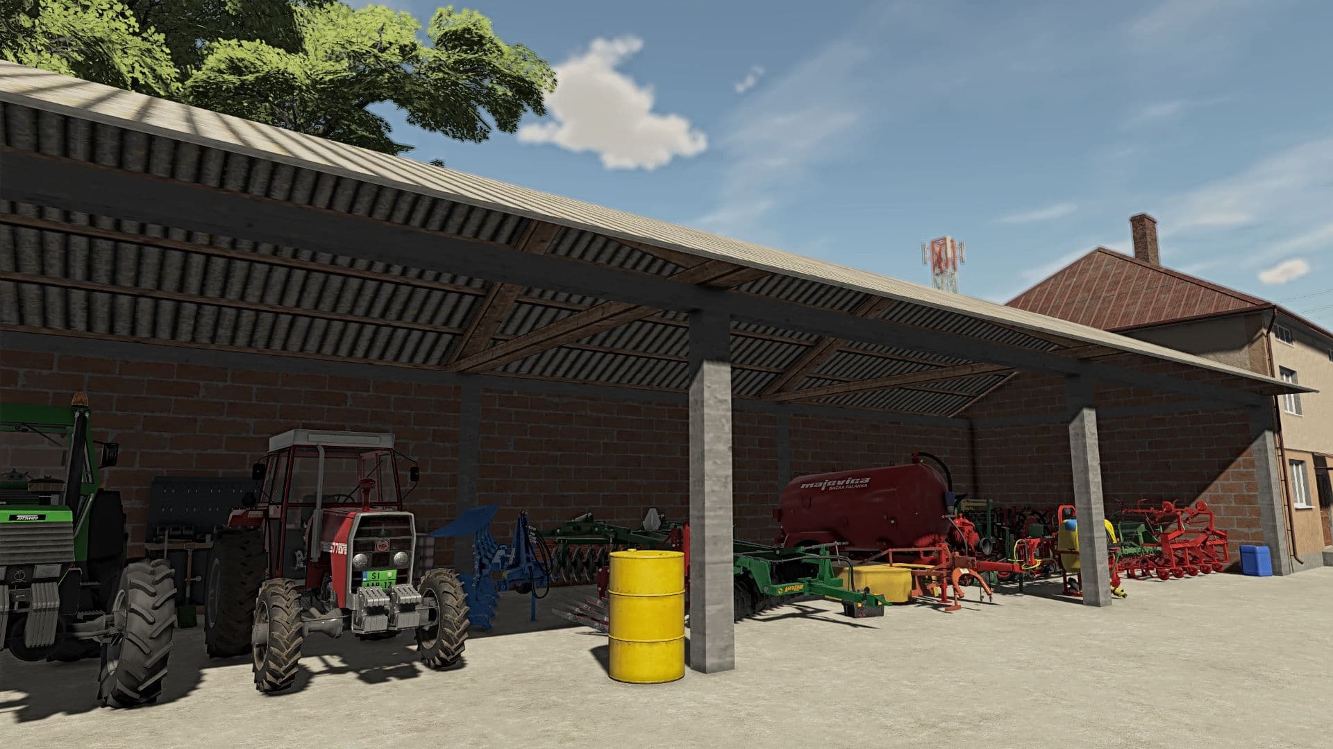 Small Serbian brick shed 3