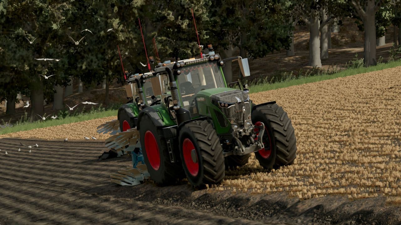 Lemken 7 fur on land plough 3