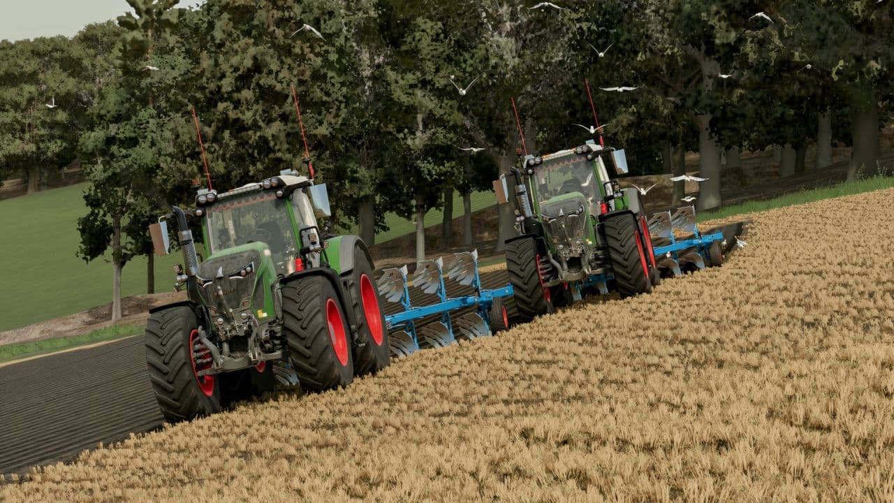 Lemken 7 fur on land plough 2