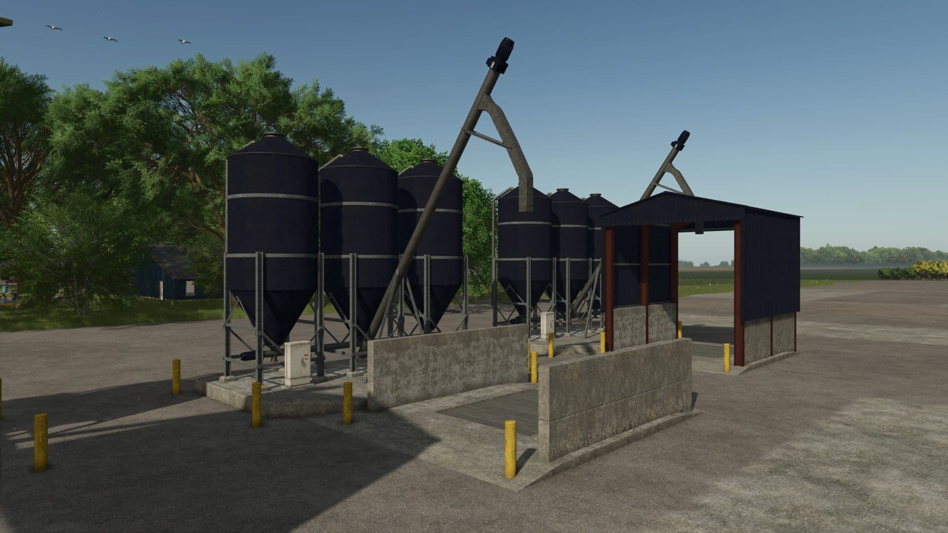 Lime and fertilizer silos 4