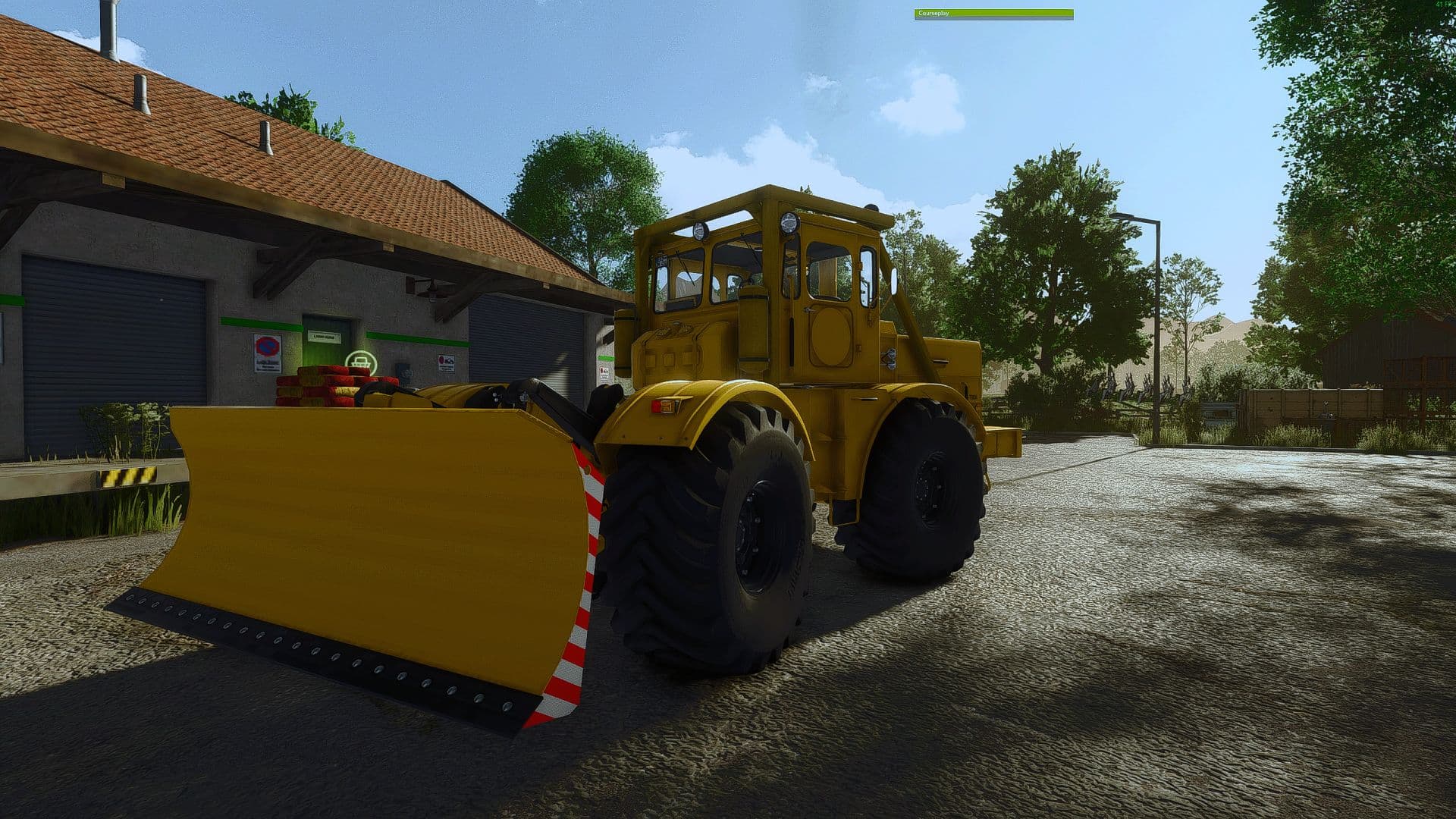 Kirovets K-700A