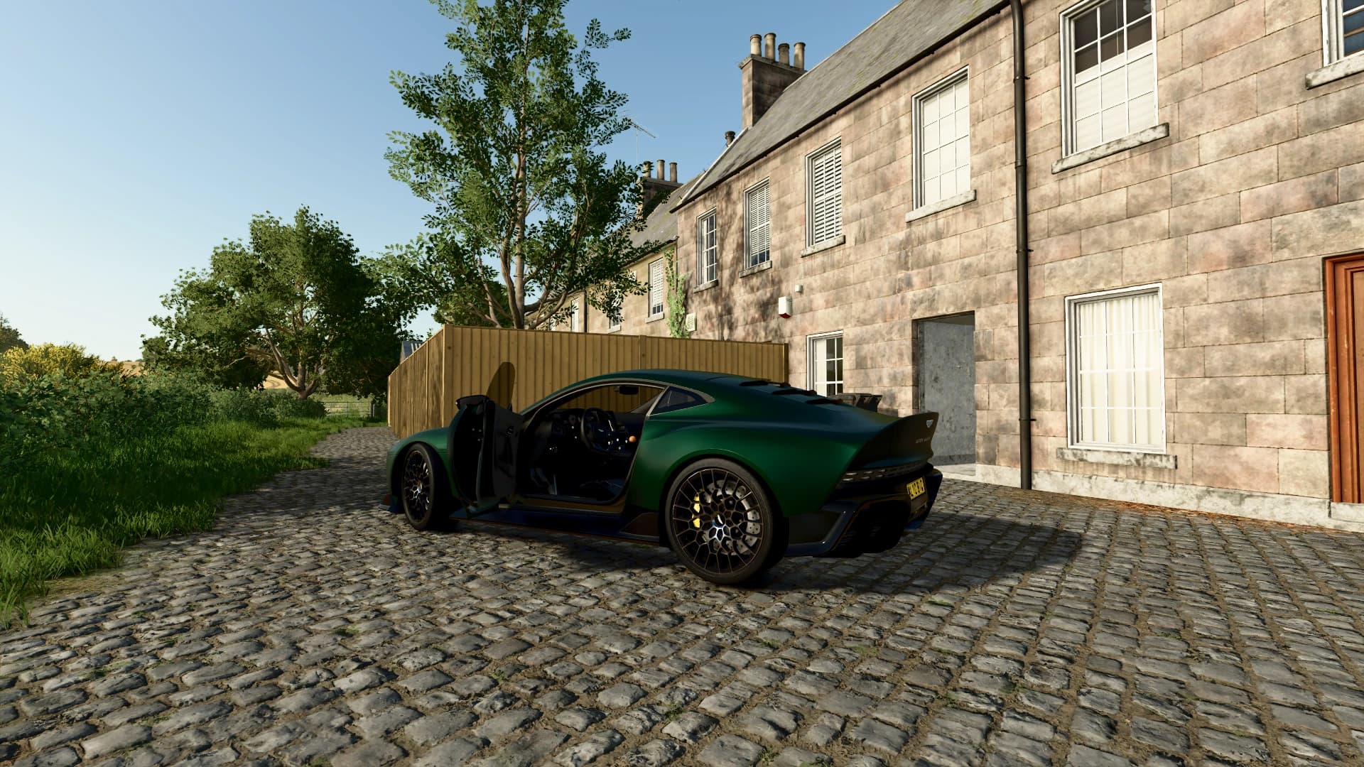 Aston Martin Valour 3