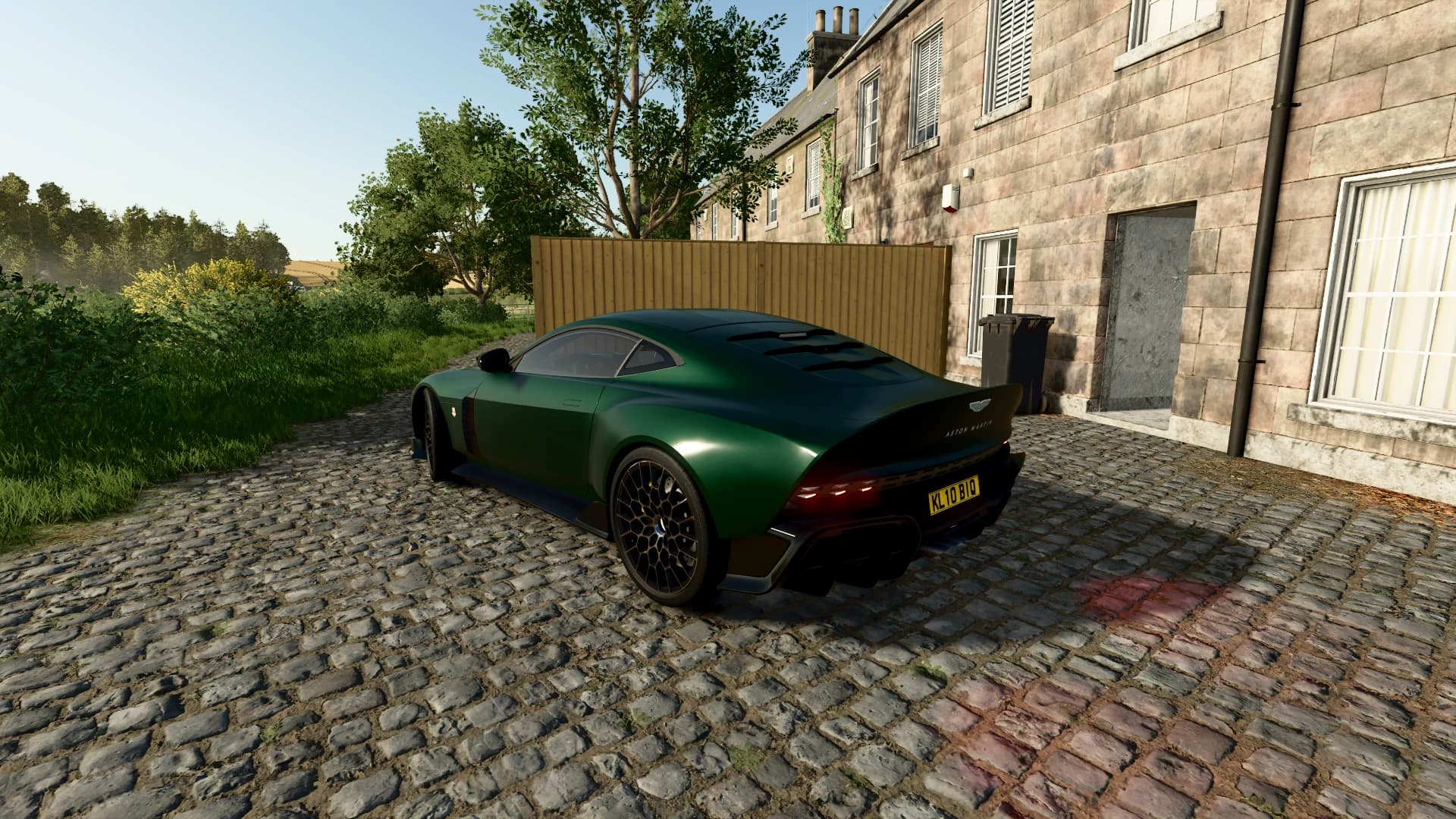 Aston Martin Valour 2